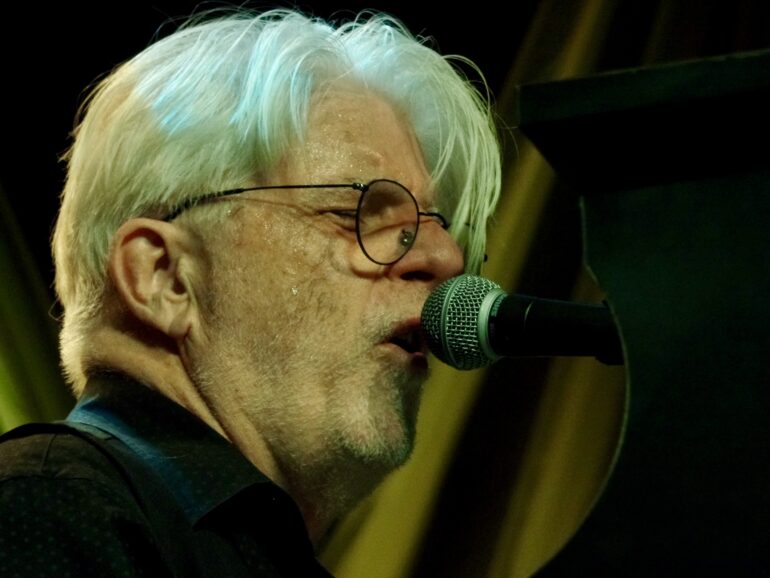 Vandaag is de verjaardag van Michael McDonald