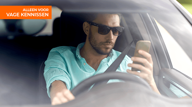 Appgesprek automobilist bruut onderbroken door asociale fietser