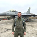 Nederlandse F-16-piloten blij met flexibel contract in Oekraïne: “Op woensdagmiddag vlieg ik niet, dan heb ik papadag”