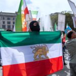 Vermeende carnavalsoptocht in München blijkt toch demonstratie tegen Iraans regime