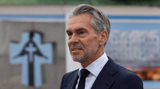 Schoof: ‘Jetten mag altijd bellen om te vragen hoe ik iets zou hebben aangepakt’