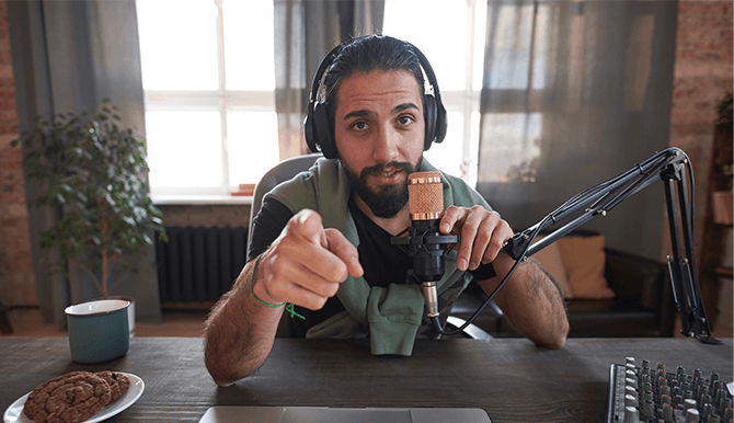 Beginnende content creator zo lekker bezig dat iedereen hem nu al irritant vindt