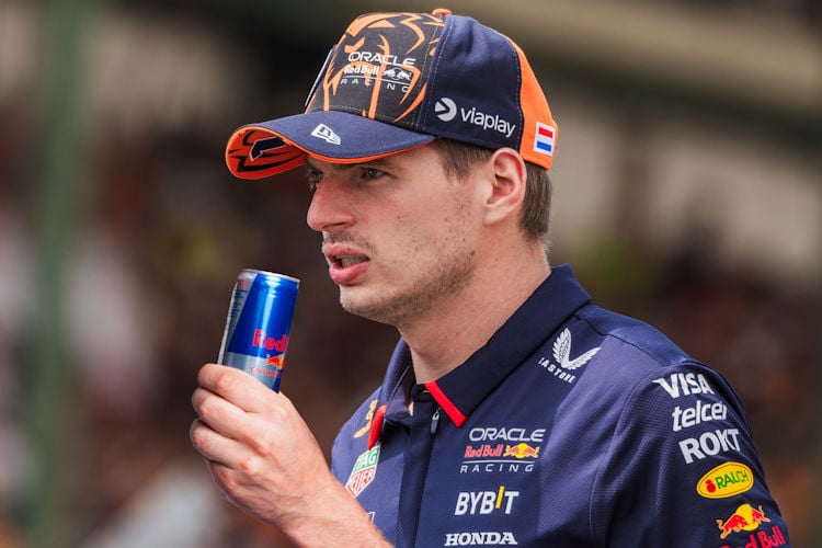 Voedingsdeskundigen vrezen dat jongeren minder Red Bull gaan drinken nu populariteit van Max Verstappen afneemt