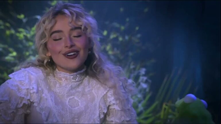 Sabrina Carpenter – islands in the stream ft The Muppets #sabrinacarpenter #themuppetshow