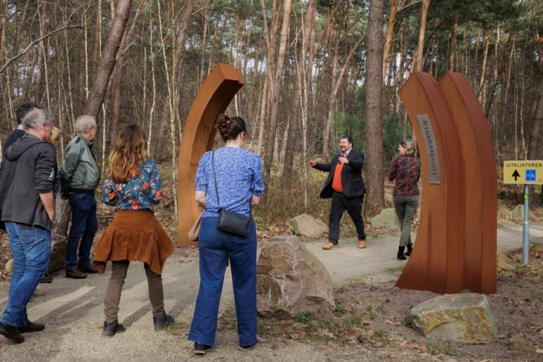 Kronkelpad Einderheide feestelijk geopend