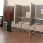 Man doet democratische plicht: achteraf concluderen dat hij verkeerde keuze heeft gemaakt