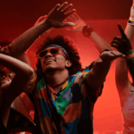 Arnoud heeft dit weekend op zijn feestje een ‘hundred tolerance-beleid’