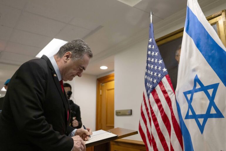 Israël wil Iran ’terugbrengen naar de steentijd’, mits geschiedkundig correct