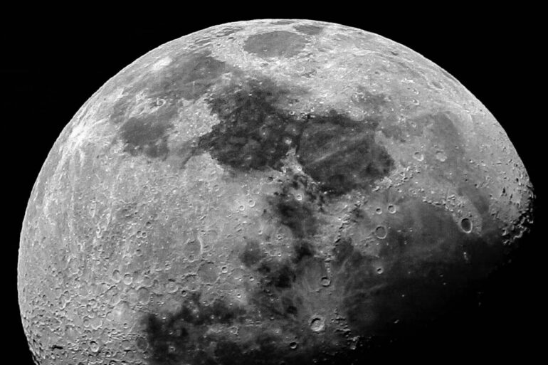 Artemis-astronauten bevestigen: “Maan nog steeds oersaaie, oninteressante brok steen”