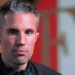 Van Persie stomverbijsterd door vertrek Te Kloese: “Ik wist niet dat je bij Feyenoord ook zélf mocht opstappen”