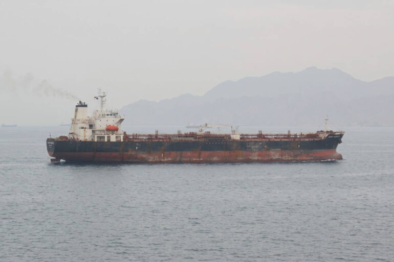 Iran komt met voordelig daluren-abonnement voor Straat van Hormuz