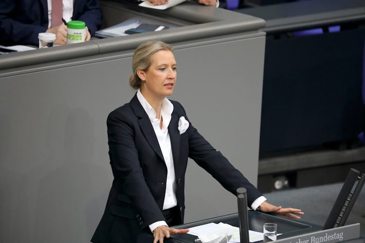 Duitse partij AfD accepteert excuses van geallieerden voor gebeurtenissen in Tweede Wereldoorlog