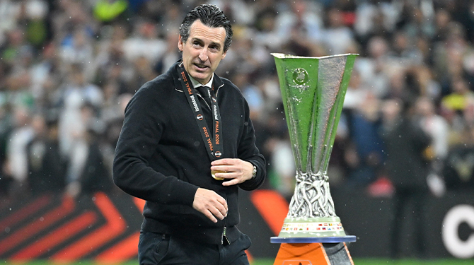 Blunderende Emery plaatst zich met Aston Villa voor Champions League