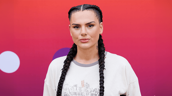 Famke Louise spreekt alvast respect uit voor hanta
