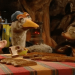 Moffel en Piertje beginnen polyamoreuze relatie met Arie