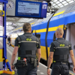 NS-personeel start proef met guillotine