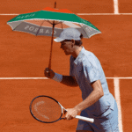Organisatie Roland Garros heeft tip voor tennissers: ‘Draag een parasol in je vrije hand’
