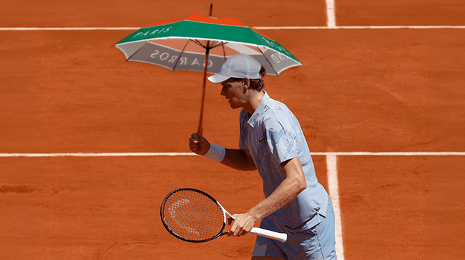 Organisatie Roland Garros heeft tip voor tennissers: ‘Draag een parasol in je vrije hand’