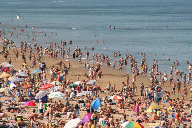 Thermometer tikt 28 graden aan: “Dit soort extremen gaan we vaker zien”