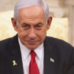Netanyahu vindt wapenstilstand best lastig: “Stoppen met schieten is net zo moeilijk als stoppen met roken”