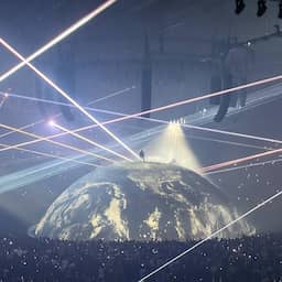 Rapper Ye houdt zich stil over controverse tijdens eerste optreden in Gelredome