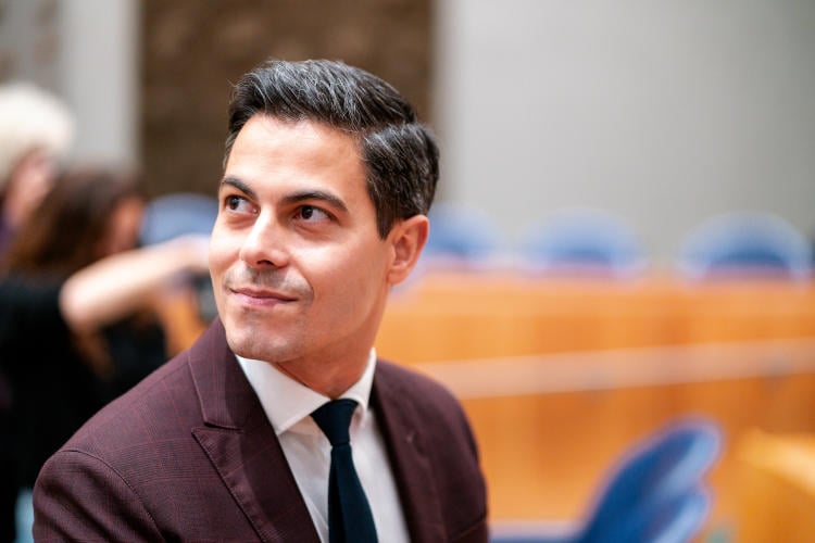 Jetten lacht nog maar 18 uur per dag. Is hij wel gelukkig?