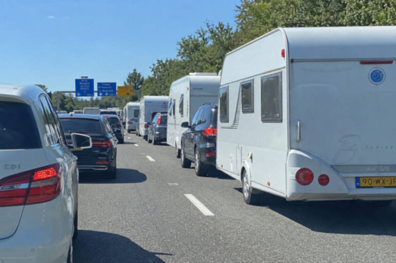 Meeste Nederlanders liggen achter met onthaasten