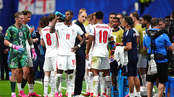 ​FIFA hoopt dat er ooit technologie komt die zo geavanceerd is dat klok stilgezet kan worden bij drinkpauze