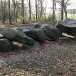 Meeste Drentse hunebedden aan vervanging toe