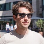 Met de Meta AI-bril kun je continu filmen hoe je door iedereen vies wordt aangekeken