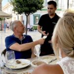 Gulle vakantieganger laat rekening van €19,80 afronden naar €20: “Fooi geven hoort erbij, vind ik”