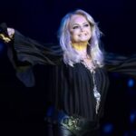 Publiek kan uitvaart Bonnie Tyler online en op schermen volgen