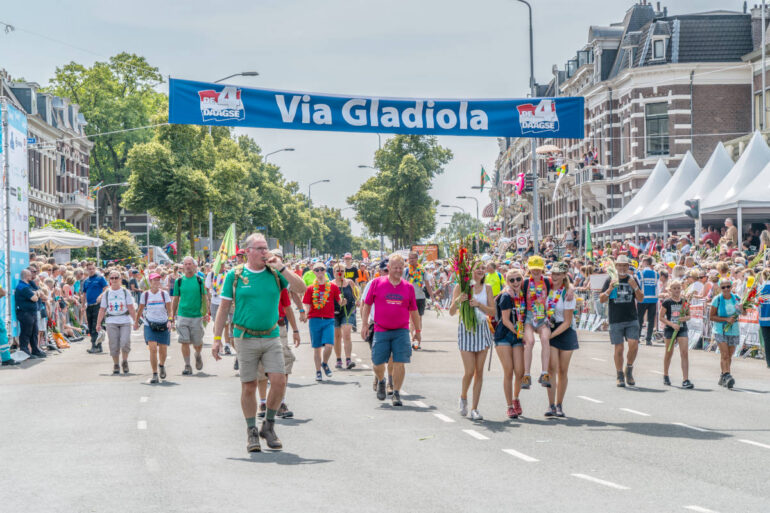 Deelnemers Vierdaagse woedend: “Na vier dagen lopen ben ik nog steeds in Nijmegen”