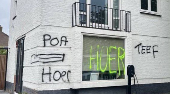 PVV en FvD ondertekenen anti-AZC bekladding