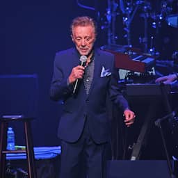 Four Seasons-zanger Frankie Valli (92) met pensioen: ‘Icoon, levende legende’