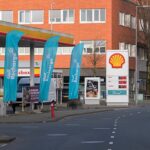 Shell boekte afgelopen kwartaal ruim 9 miljard winst: wat betekende het voor u aan de pomp?