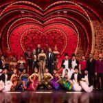 Moulin Rouge!-castleden herenigd voor eenmalige musicalsingalong
