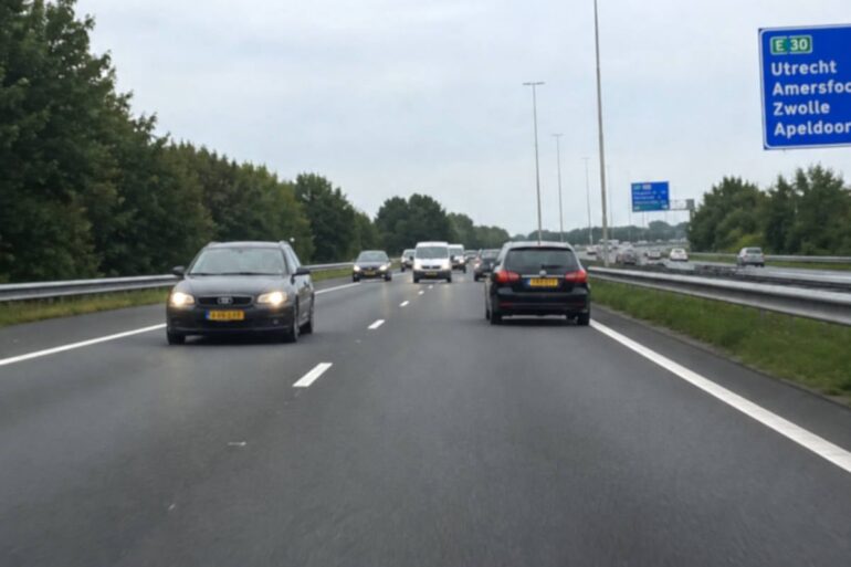 Paranormale vereniging zoekt nieuwe naam voor spookrijder: “Onnodig grievend voor spoken”