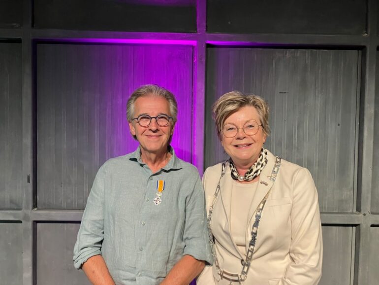 Koninklijke onderscheiding voor drs. Theo Schoone