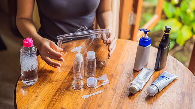 Vliegtuig ontploft nadat vrouw potje met 110 milliliter handcrème meenam in handbagage