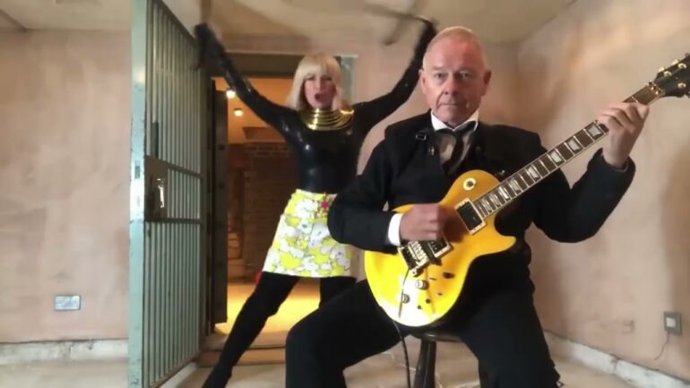 Toyah & Robert’s Sunday Lunch: Way Down!