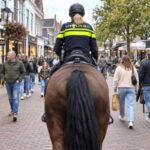 Politiepaarden krijgen achteruitrijcamera