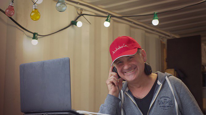 DJ die Rinus heet overweegt zichzelf DJ Rinus te noemen