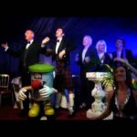 (I’m Gonna Be) 500 Miles – The Proclaimers Feat. Brian Potter And Andy Pipkin