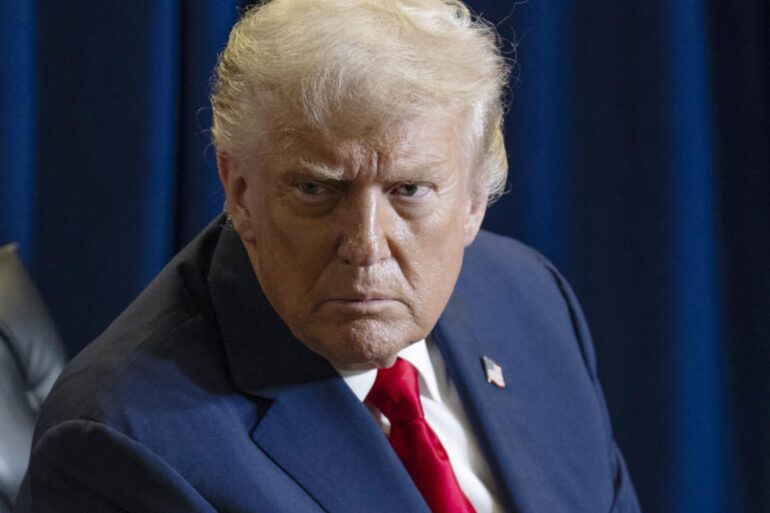 Rechter veroordeelt Trump tot veertien dagen persvrijheid