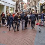 Samenleving pakt langzaam de draad weer op na vertrek Joling uit Toppers