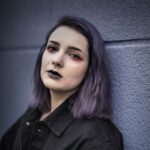 Luna (20) heeft een gotische ontwikkelingsstoornis: “Voor mij is Halloween helemaal geen feest”
