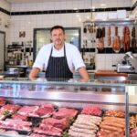 Slager betwist dalende vleesconsumptie: “Ik zie hier nooit vegetariërs”