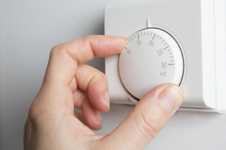 Energiebedrijven adviseren klanten elke maand iets opzij te zetten voor eten