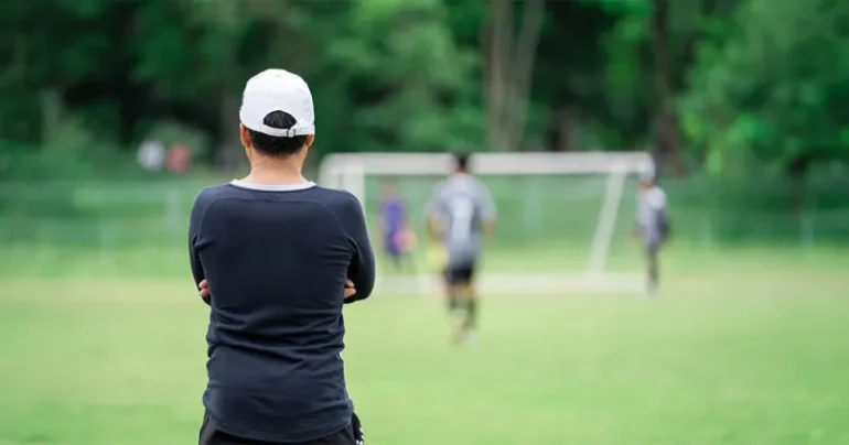 Voetballer herkent na 12.000 keer koppen zijn club niet meer